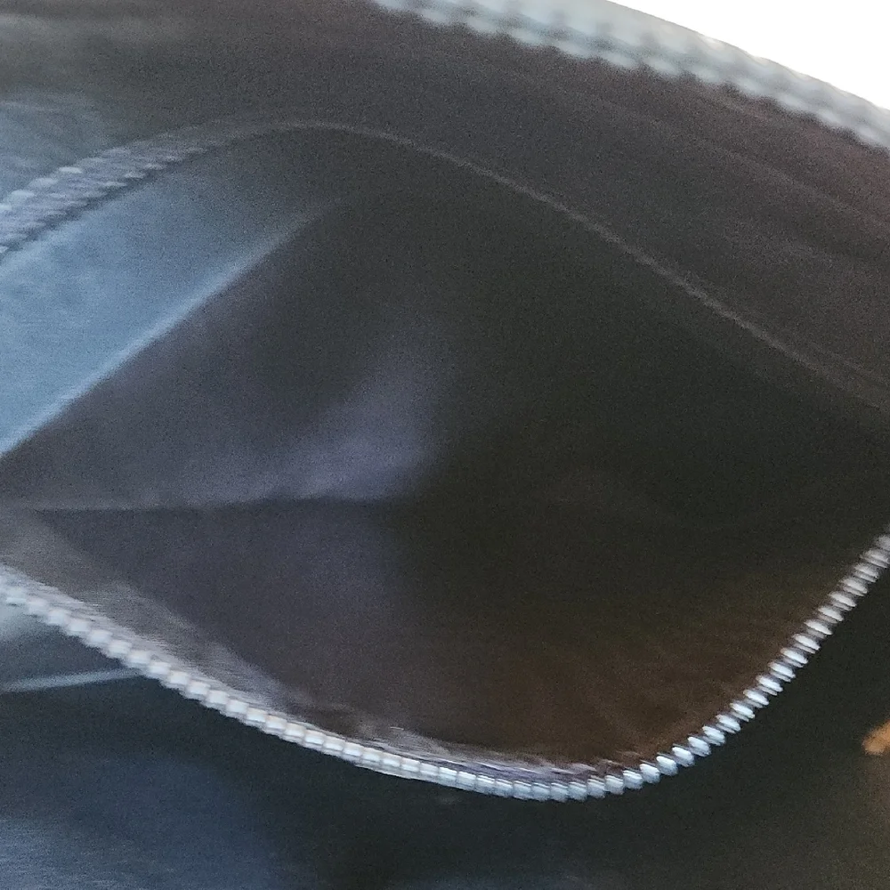 Vintage Gucci Monogram Black and Cream Shoulder/Crossbody Bag- Horsebit Details - Picture 12 of 16